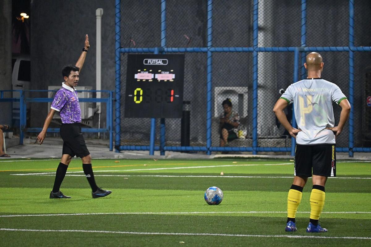淘汰赛的博弈的教练是理解这场比赛的一把钥匙