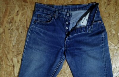 Button fly - 80s Levi's501. Made in USA. W28 L30. Made in 1983.