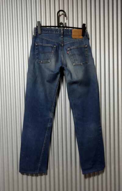 Rear view - 80s Levi's501. Made in USA. W28 L30. Made in 1983.