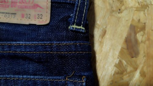 Two-color stitching of yellow and orange threads - LVC 90s Levi's 517. 1971 model "Saddle man" reprint. Big E. Made in USA.
